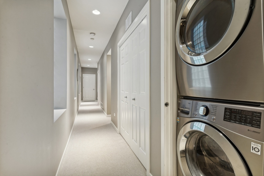 1411 N Mohawk Street - Photo 16