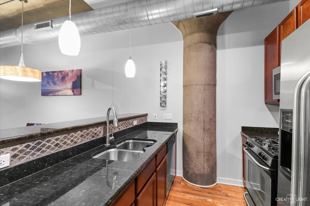 1111 W 15th Street - Photo 10