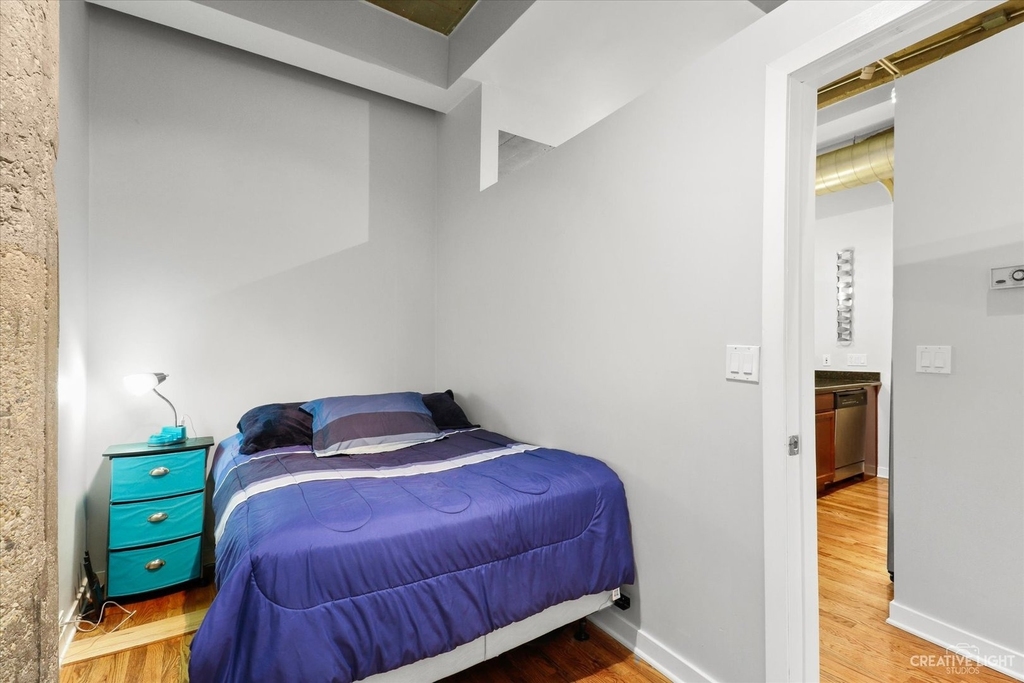 1111 W 15th Street - Photo 16