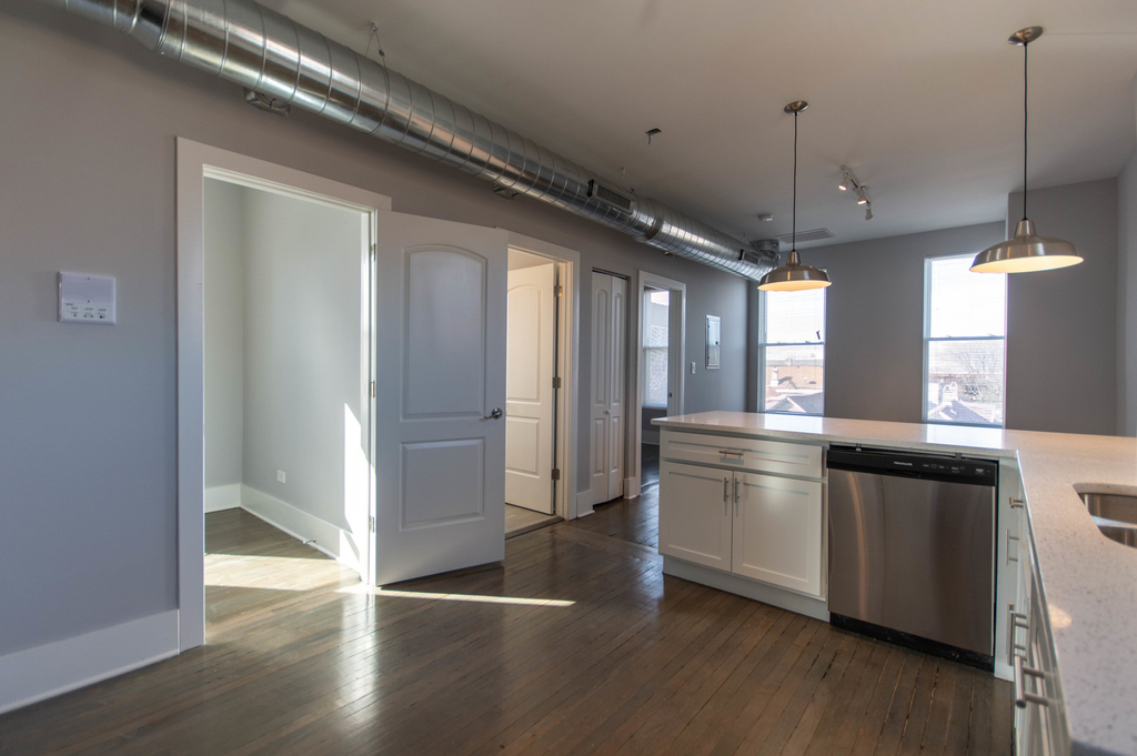 2117 W 18th Street - Photo 3