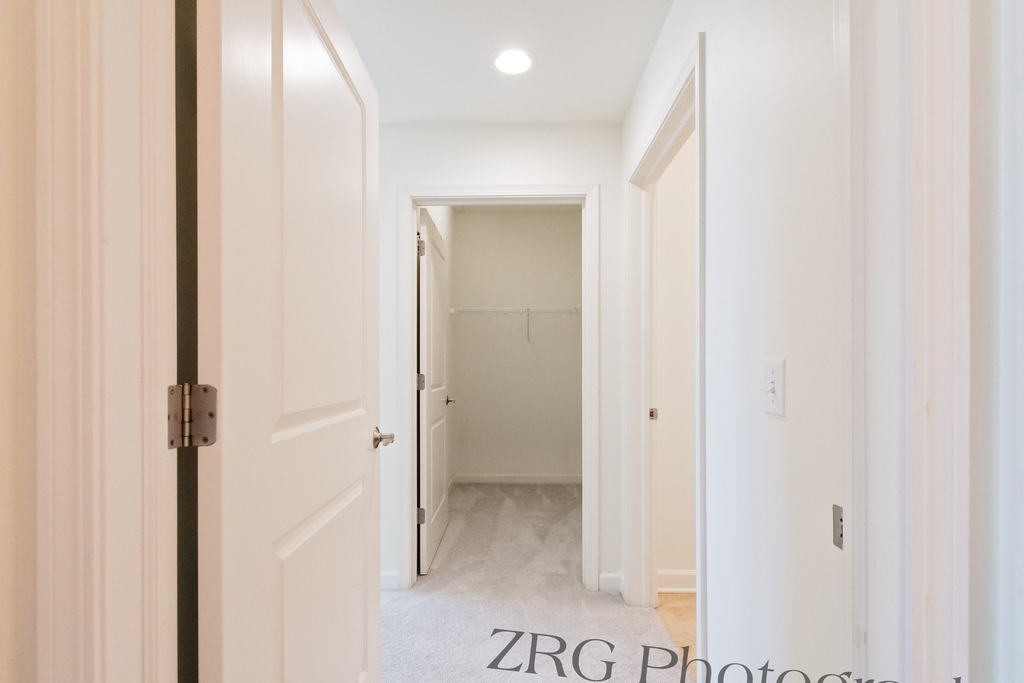 300 Anthony Avenue - Photo 6
