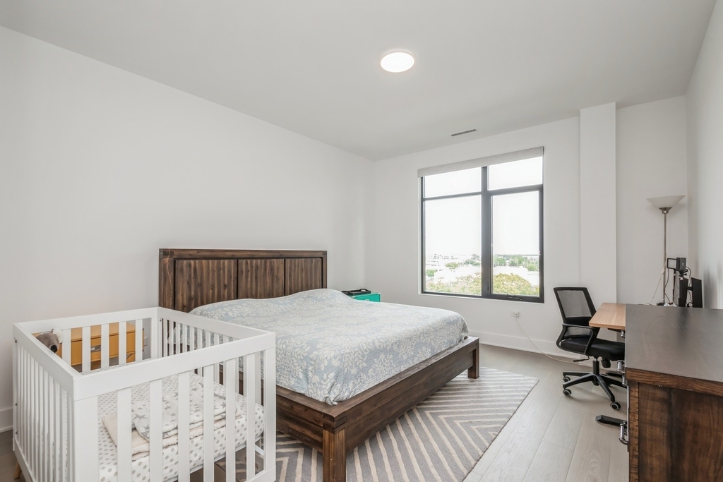 1701 W Webster Avenue - Photo 10