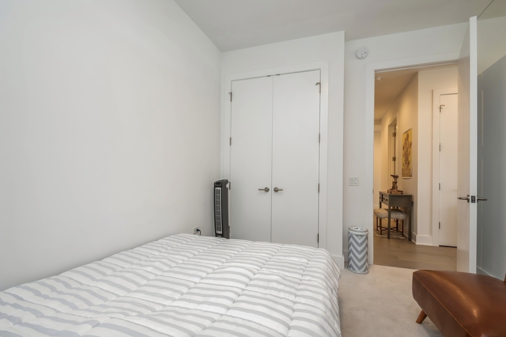 1701 W Webster Avenue - Photo 13