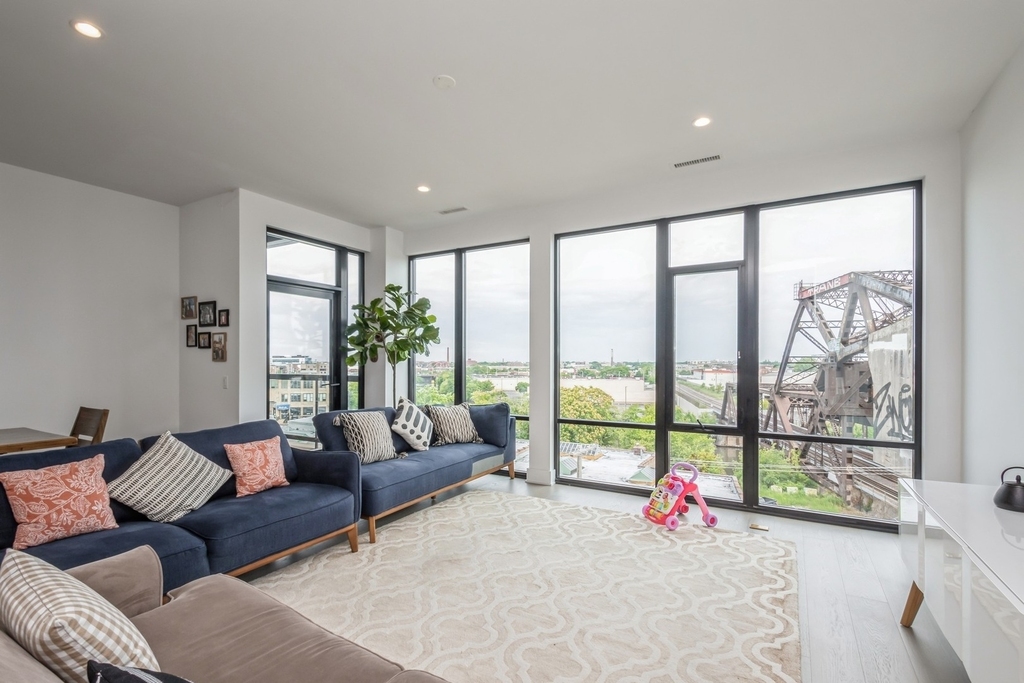 1701 W Webster Avenue - Photo 4