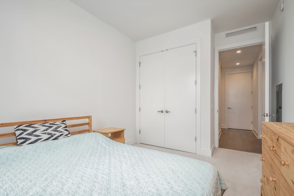 1701 W Webster Avenue - Photo 8