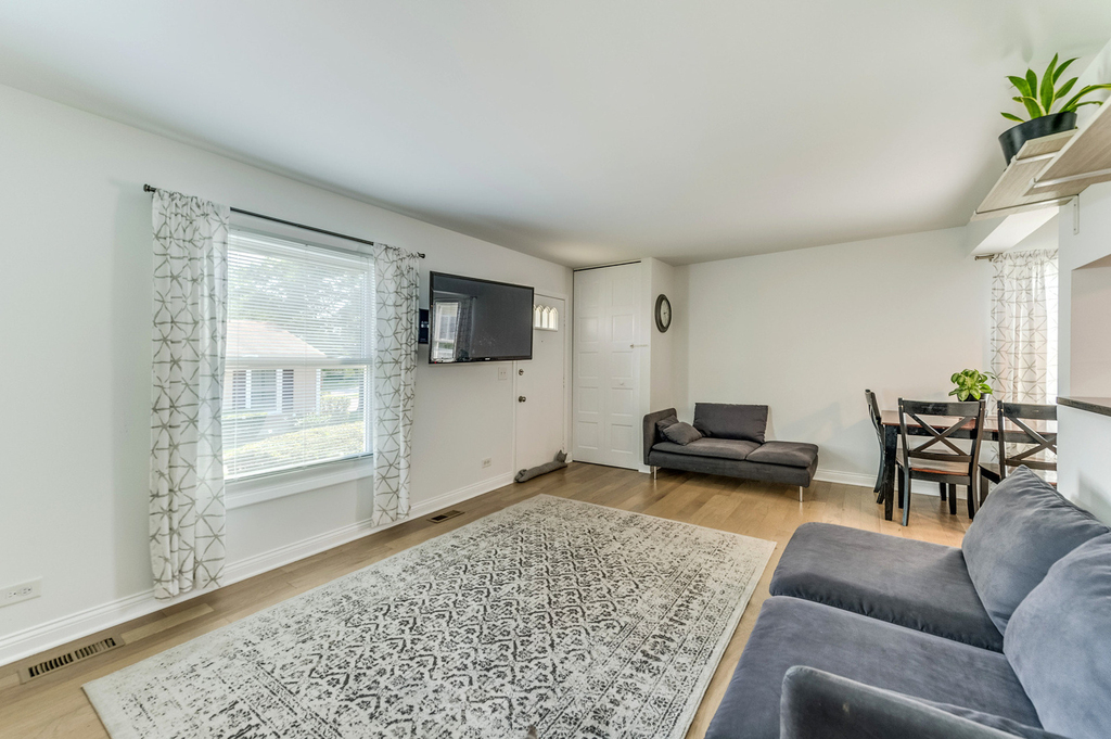 242 Harvest Court - Photo 8