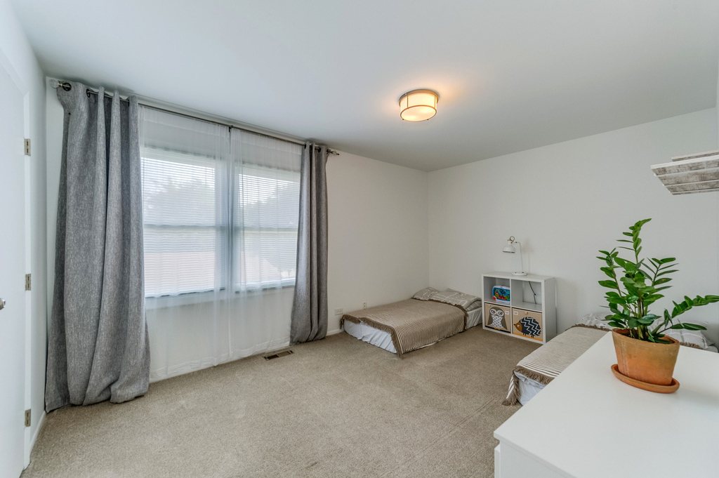 242 Harvest Court - Photo 11