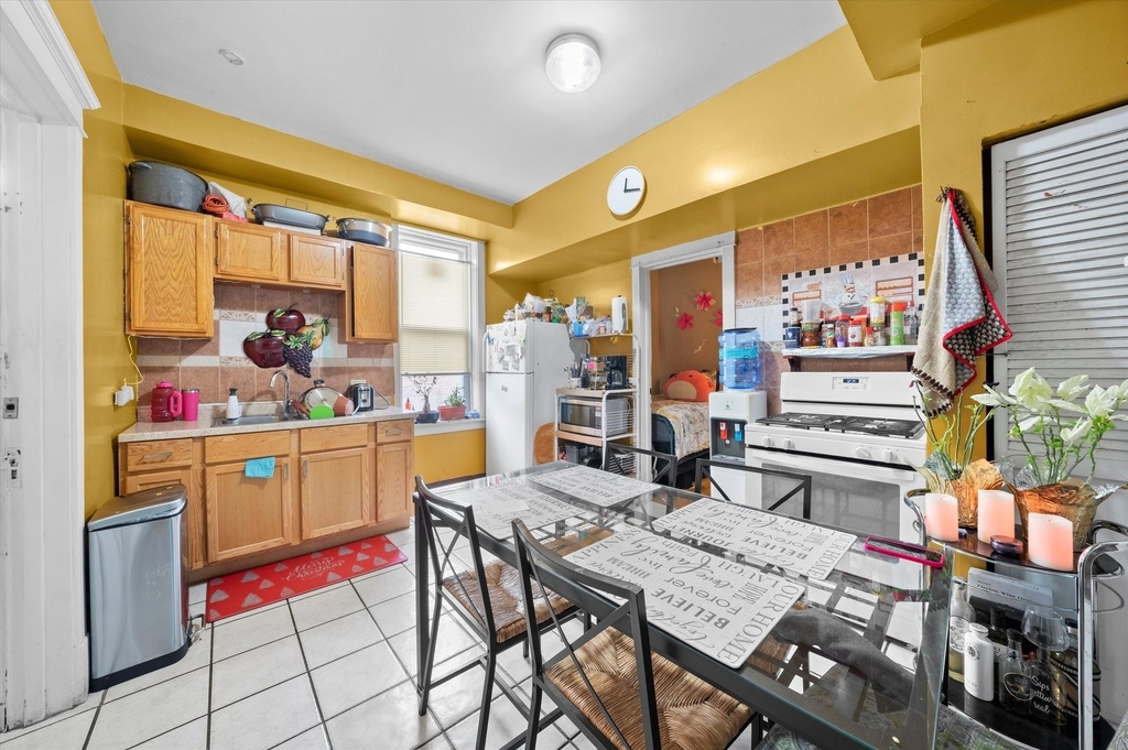 2728 N Drake Avenue - Photo 5
