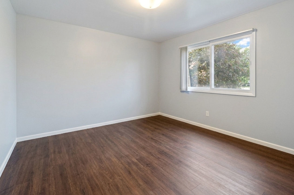1017 9th Street - Photo 5