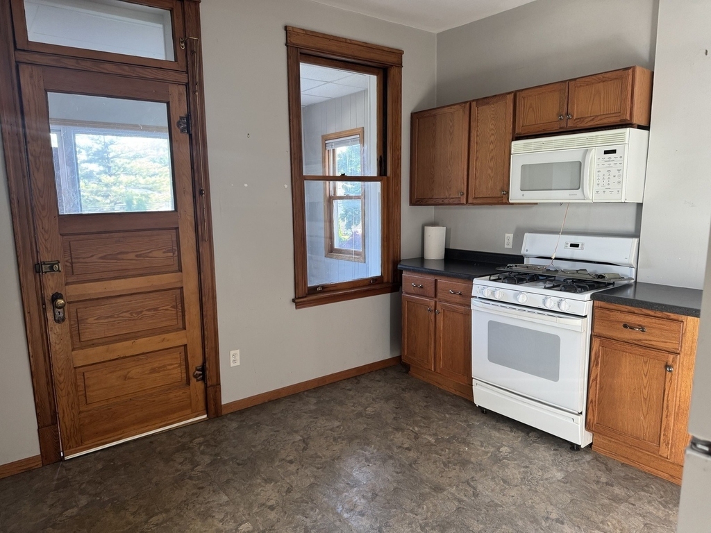 2005 W Greenleaf Avenue - Photo 6