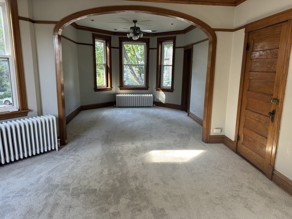 2005 W Greenleaf Avenue - Photo 3