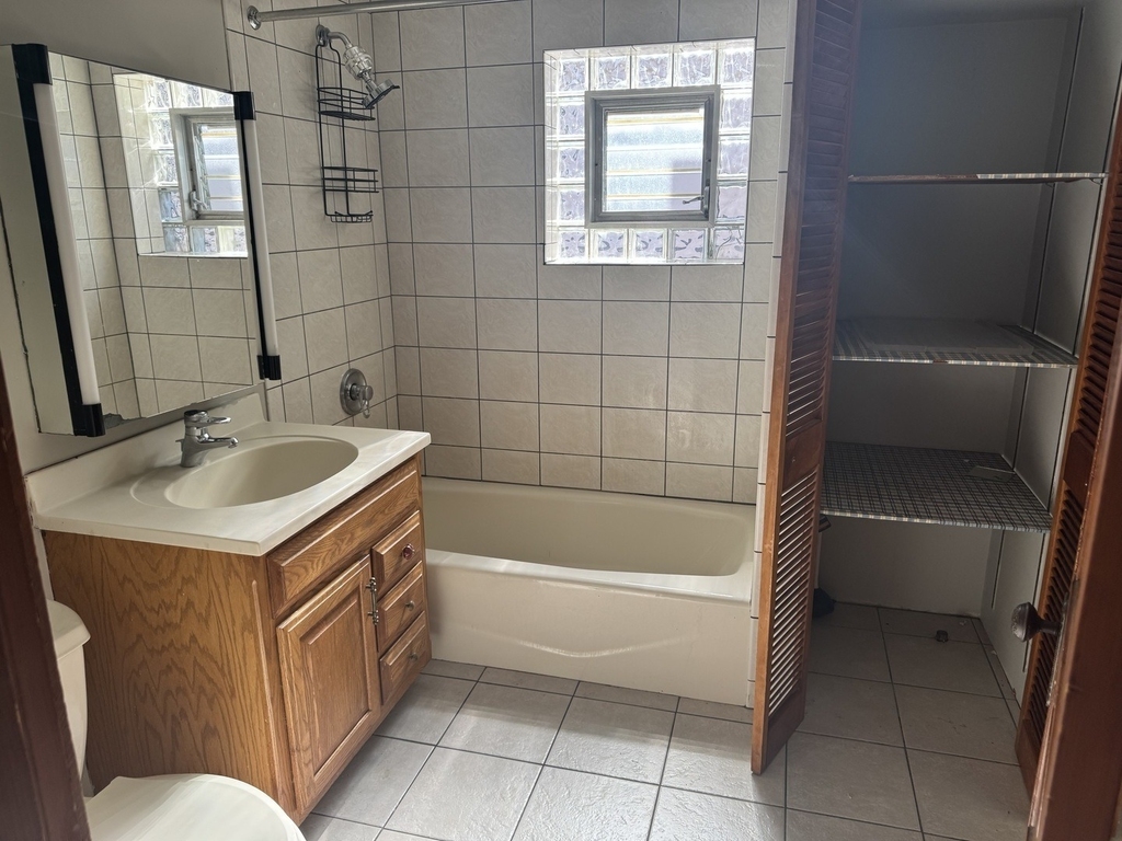 2005 W Greenleaf Avenue - Photo 12