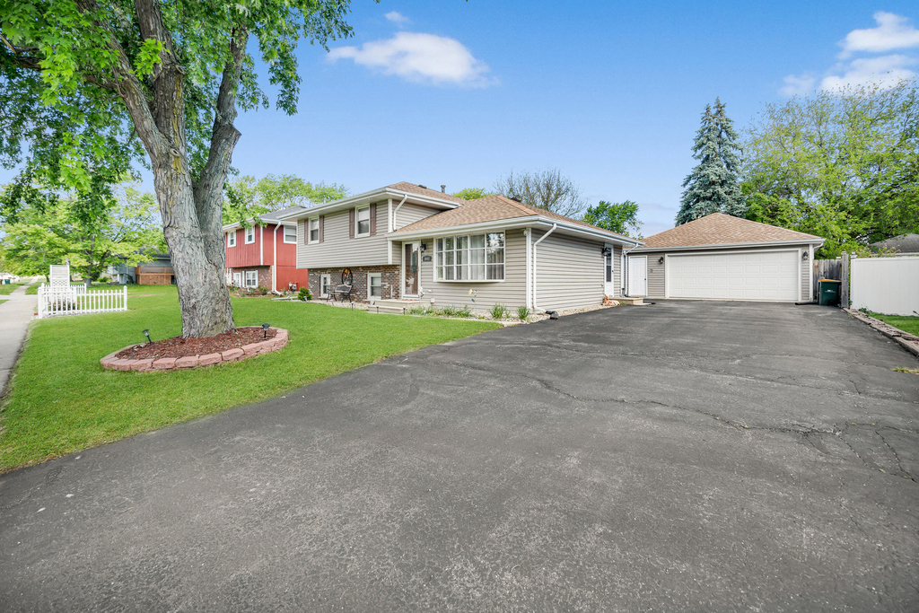 3641 Pandola Avenue - Photo 4