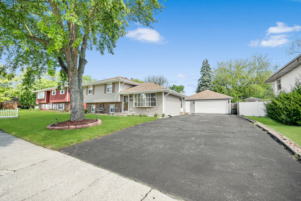 3641 Pandola Avenue - Photo 1