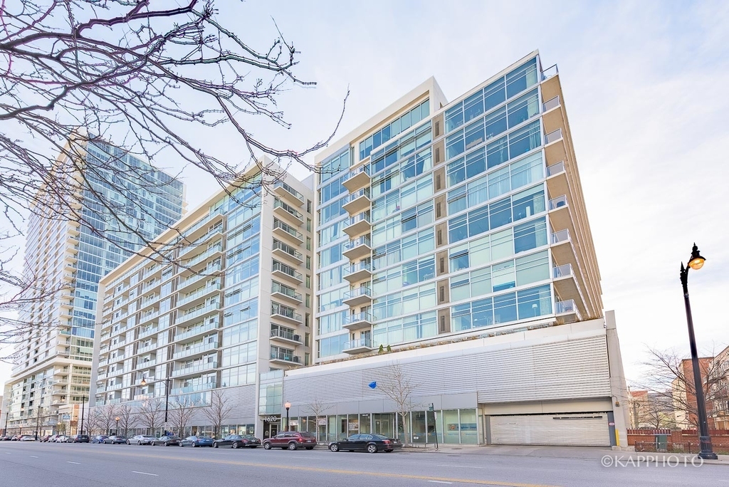 1620 S Michigan Avenue - Photo 1
