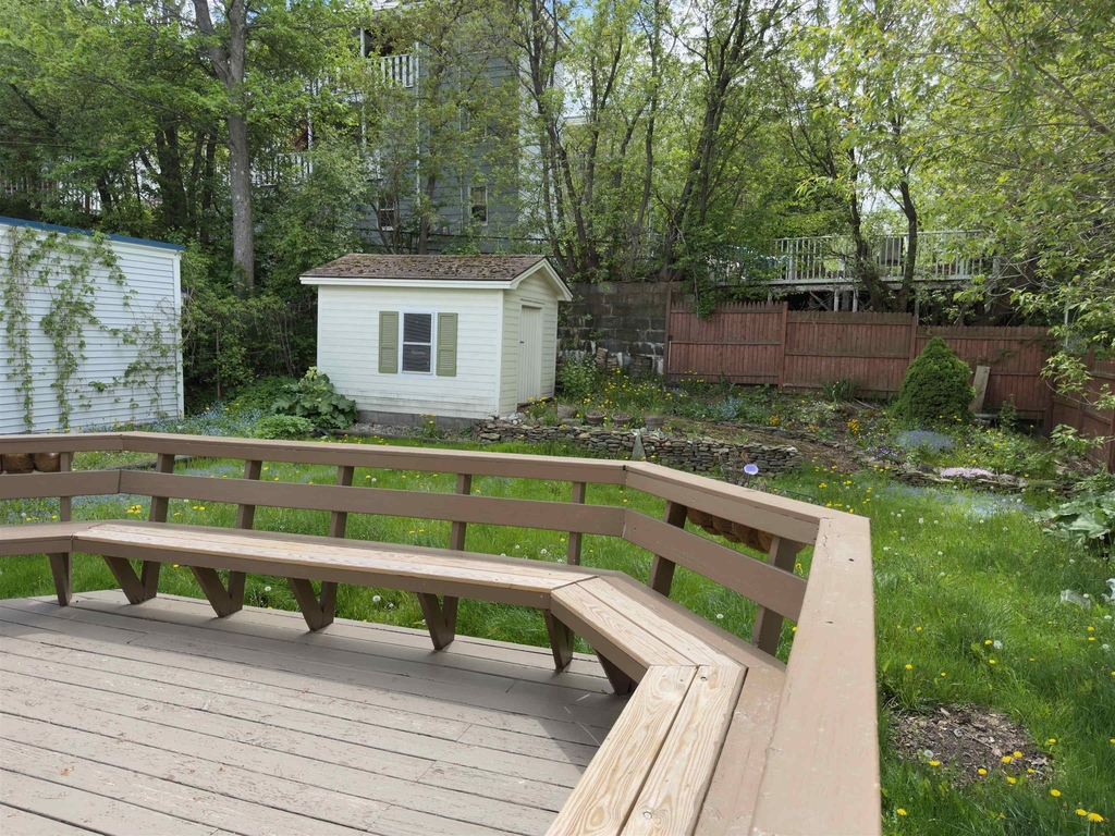 246 E Mason - Photo 3