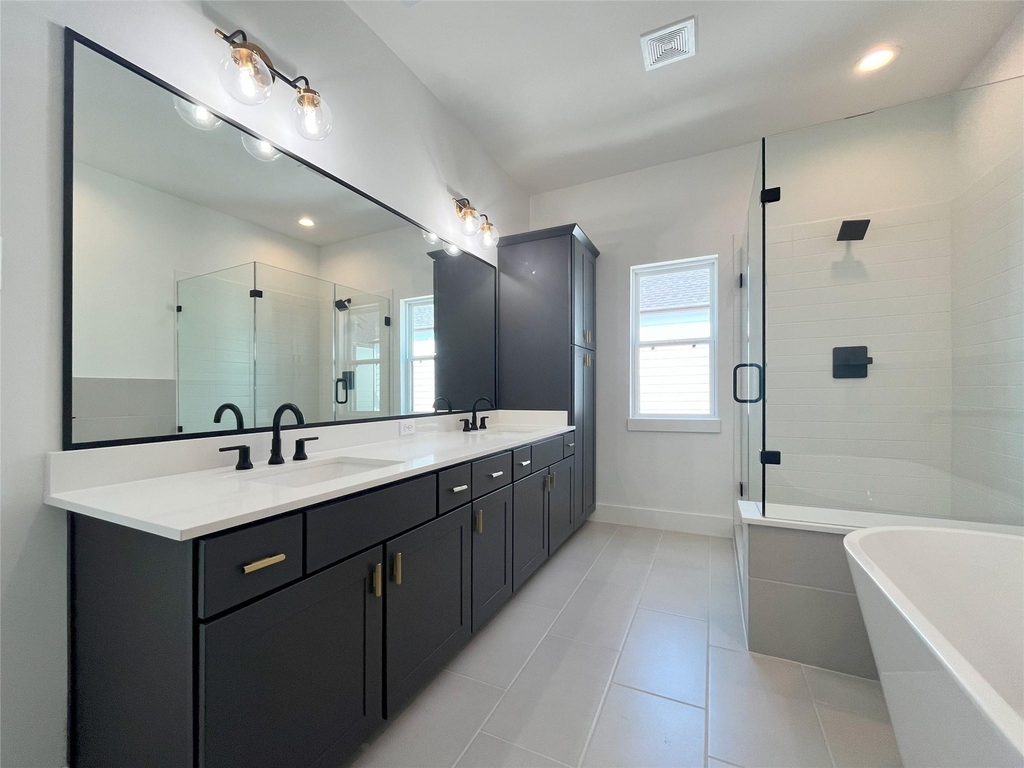 326 Eastwood Street - Photo 8