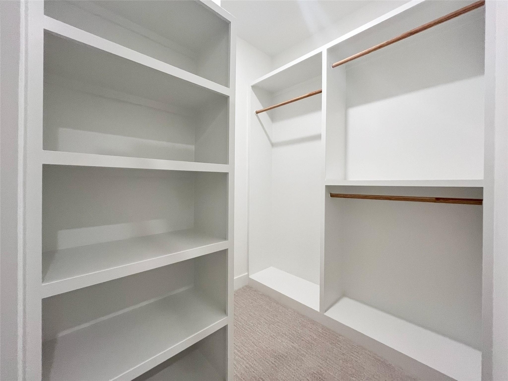 326 Eastwood Street - Photo 10