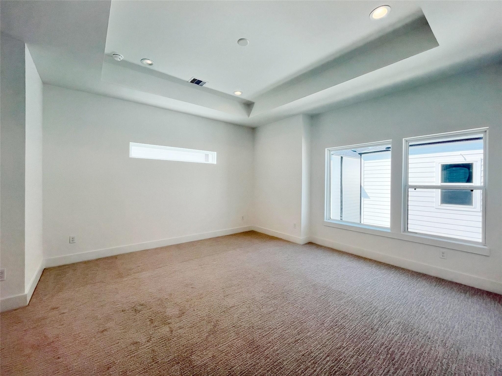 326 Eastwood Street - Photo 11