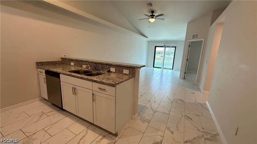 1205 Gleason Parkway - Photo 9