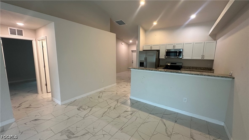 1205 Gleason Parkway - Photo 2