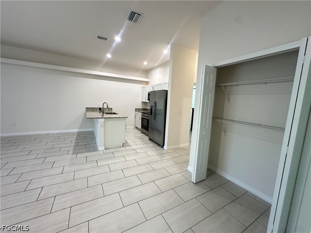 3305 Sw 15th Place - Photo 5