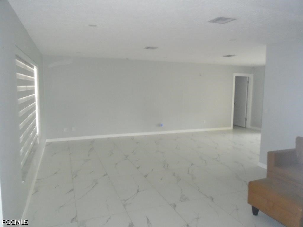 1401 Everest Parkway - Photo 3