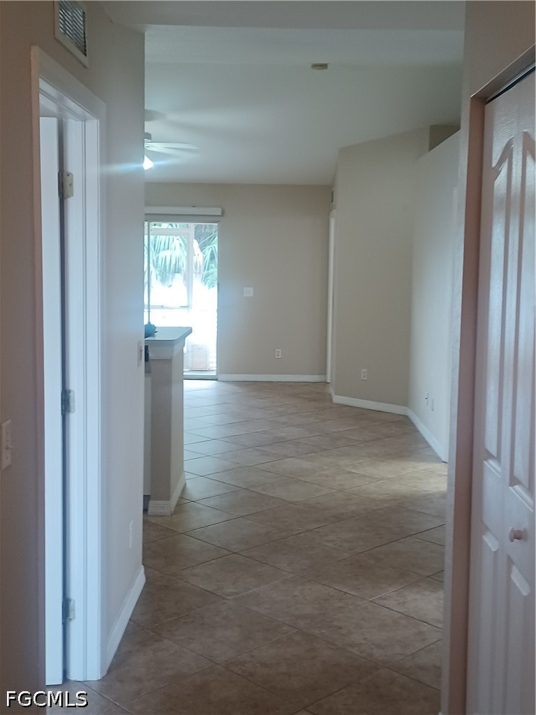 100 Sw Trafalgar Parkway - Photo 1