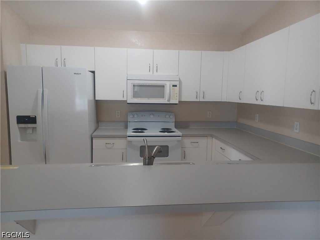 100 Sw Trafalgar Parkway - Photo 5