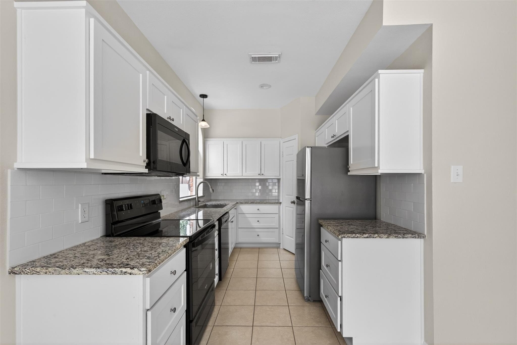 5515 Strack Road - Photo 11
