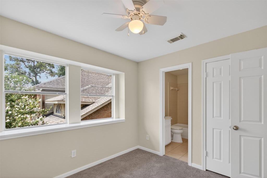 5515 Strack Road - Photo 20