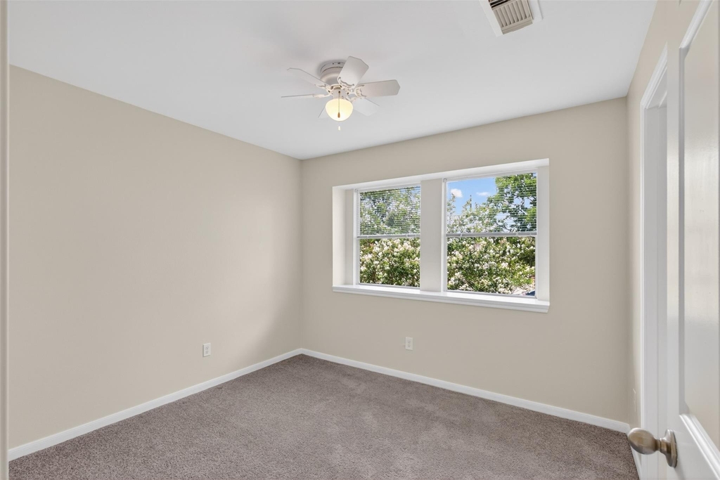 5515 Strack Road - Photo 19