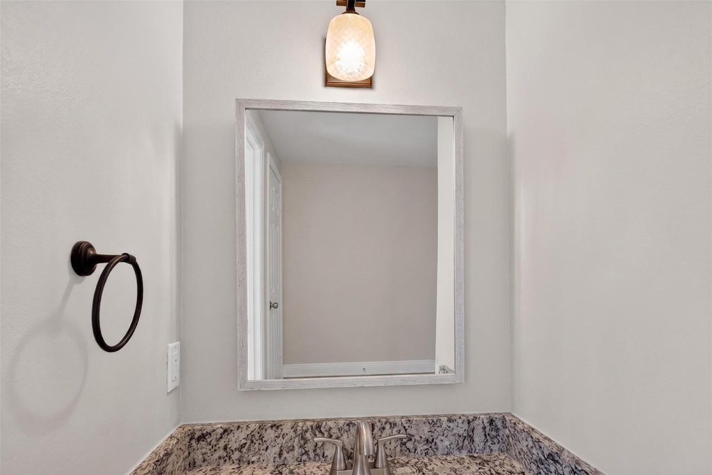 5515 Strack Road - Photo 28