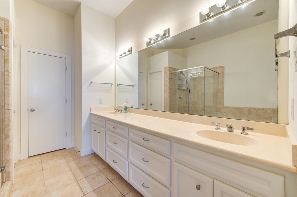 2710 Hullsmith Drive - Photo 32