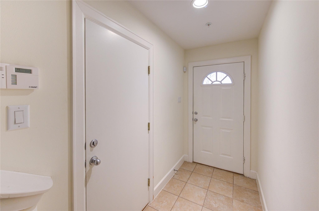 2710 Hullsmith Drive - Photo 5