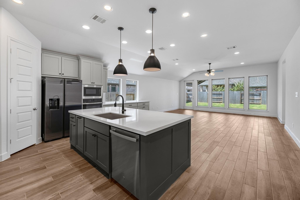 30039 Gold Finch Place - Photo 32