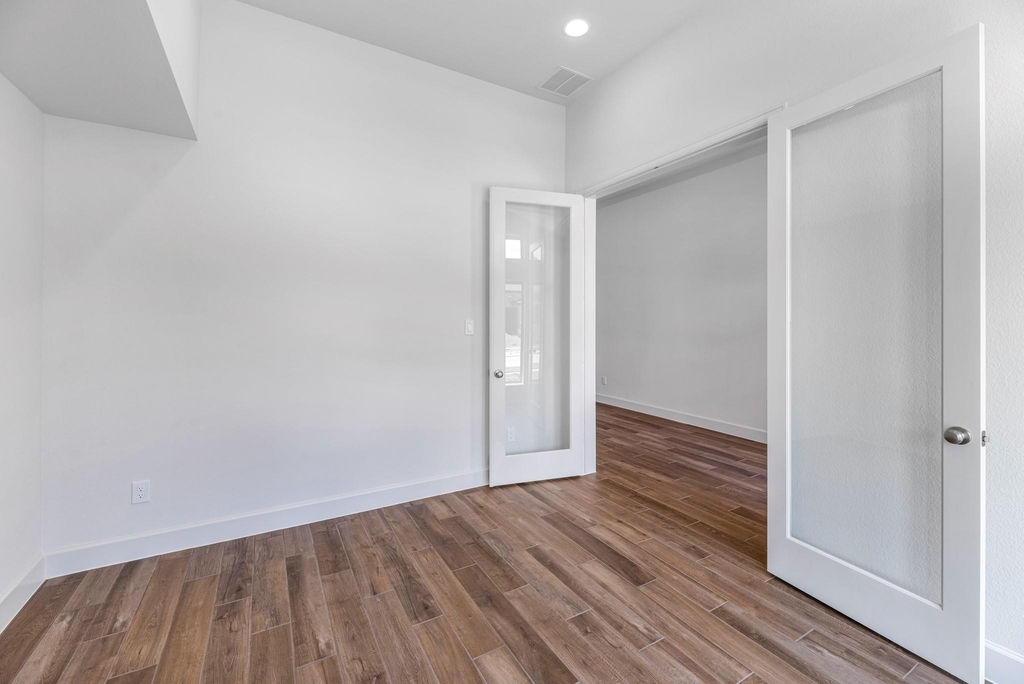 30039 Gold Finch Place - Photo 15