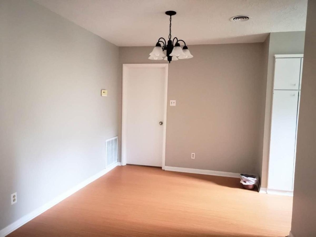 5527 Darnell Street - Photo 6
