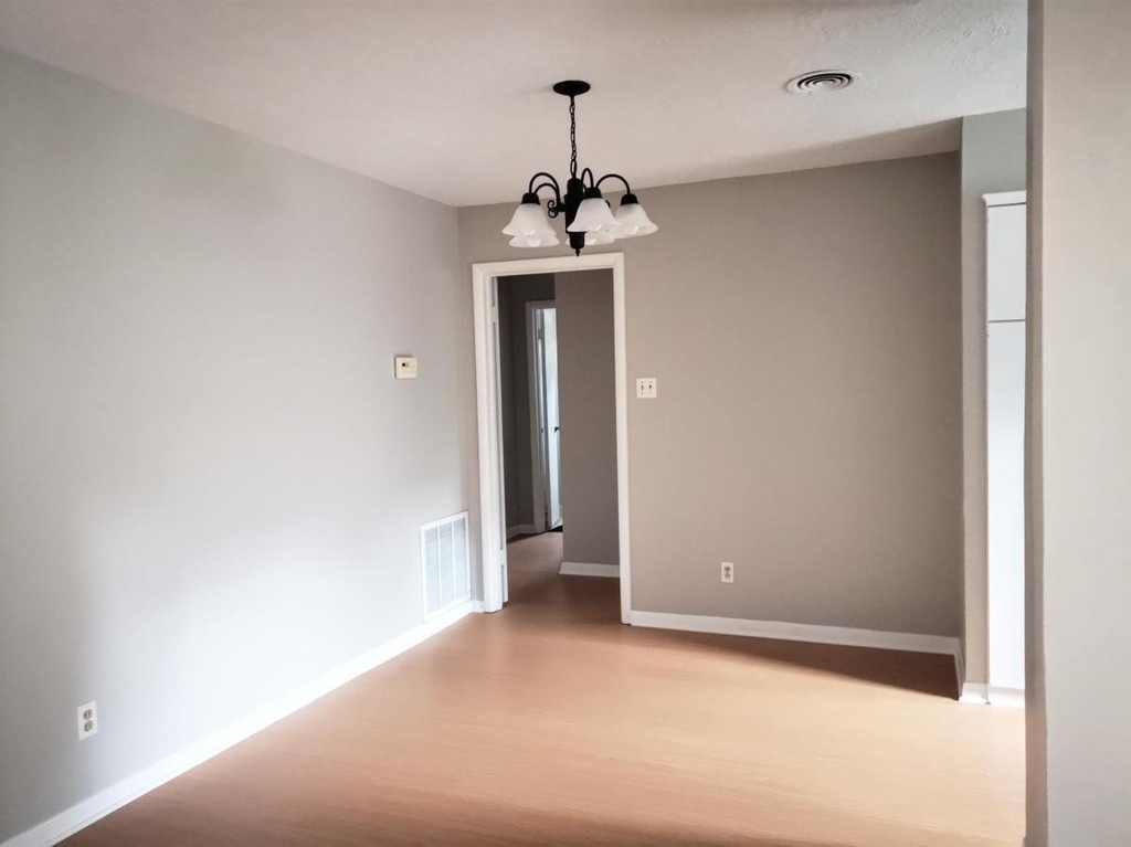 5527 Darnell Street - Photo 13
