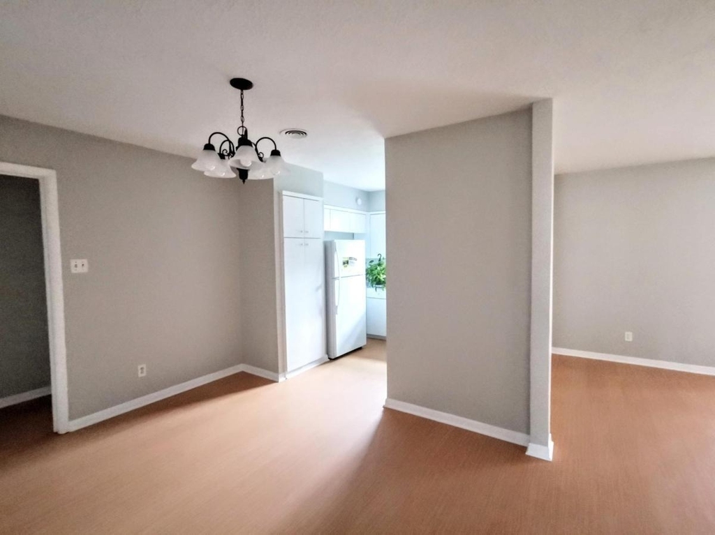 5527 Darnell Street - Photo 11