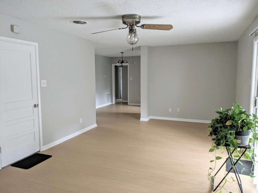 5527 Darnell Street - Photo 8