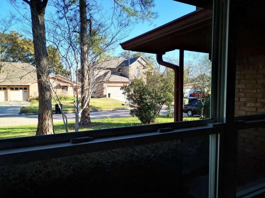 5527 Darnell Street - Photo 1
