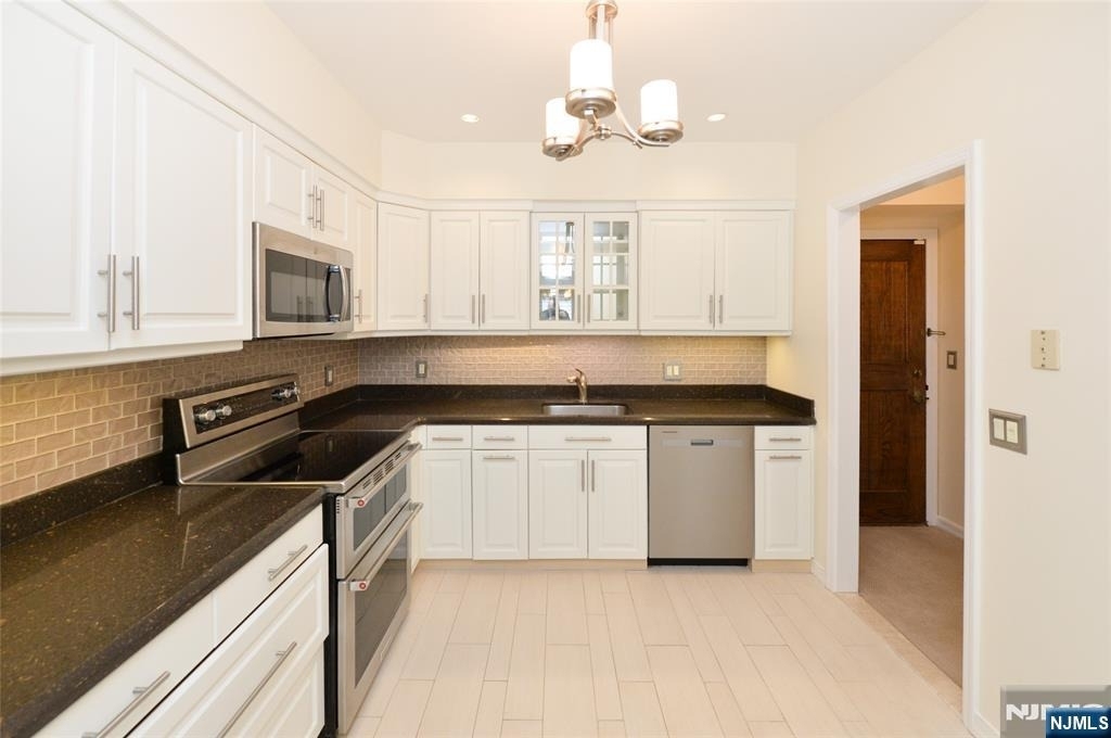 140 Bellair - Photo 11