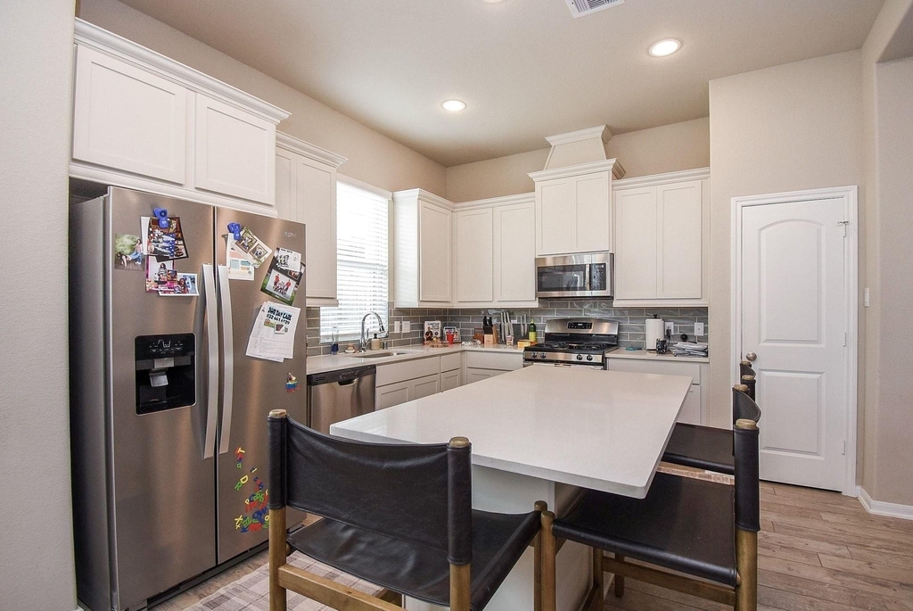 8726 Laurel Crest Drive - Photo 6