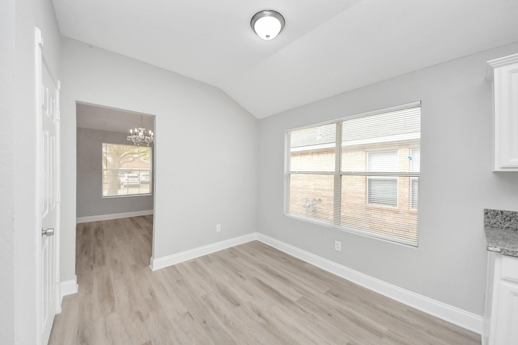 19618 Beachy Court - Photo 7