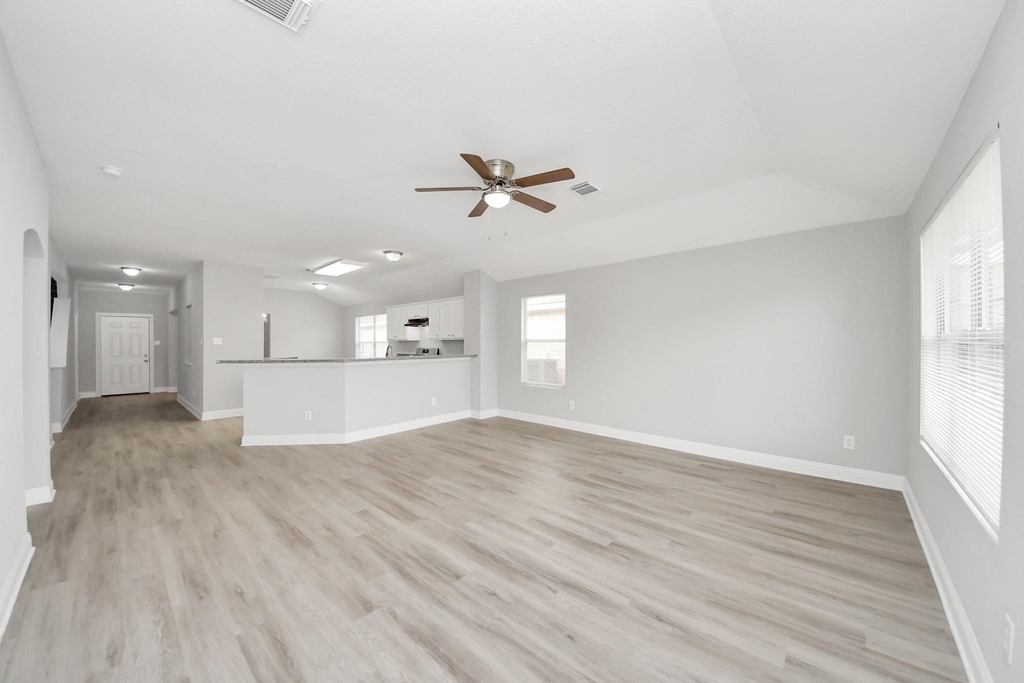 19618 Beachy Court - Photo 13