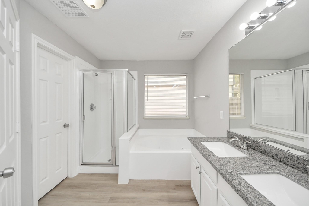 19618 Beachy Court - Photo 16