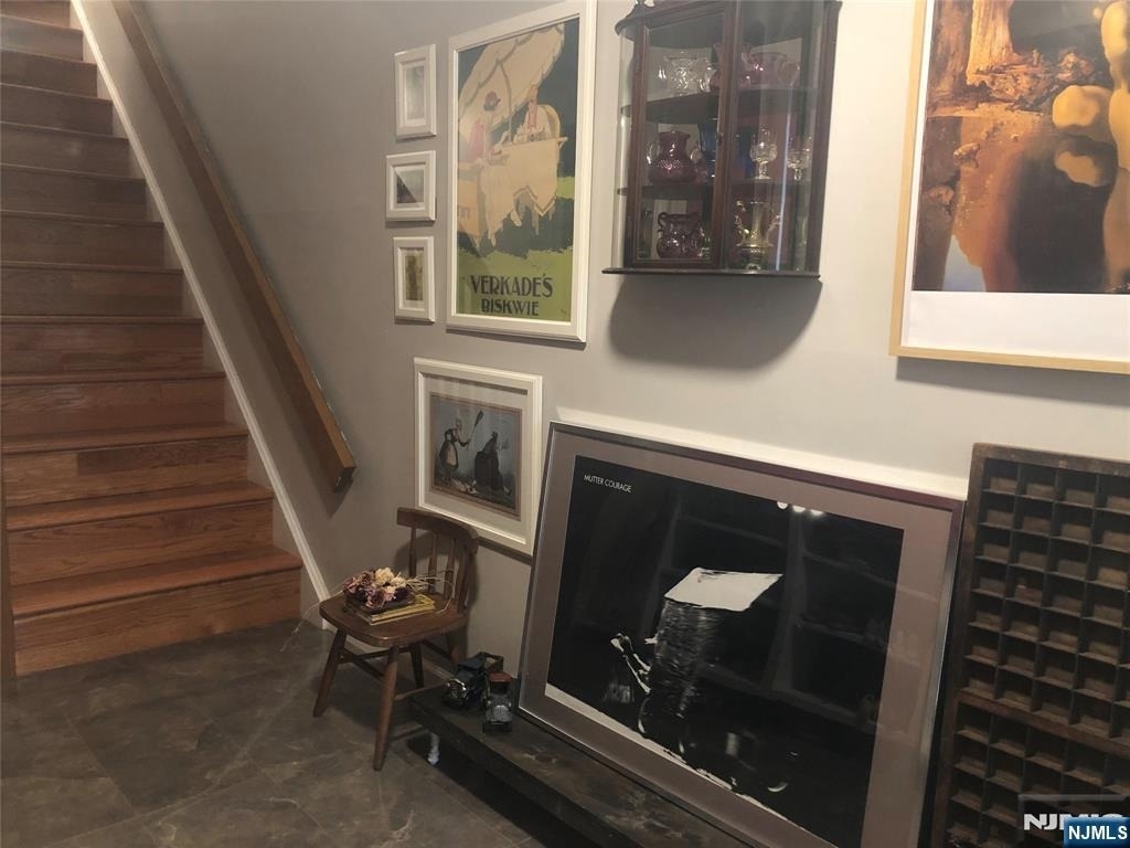 82 Meadowview - Photo 1