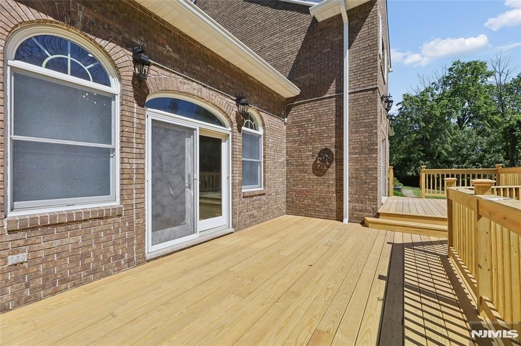 2 W Gate - Photo 10