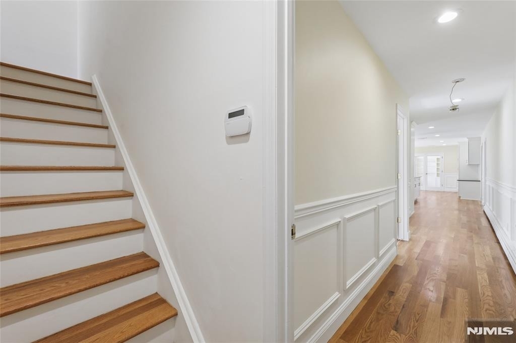2 W Gate - Photo 38